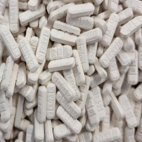 Bílé tablety Xanax 2 mg